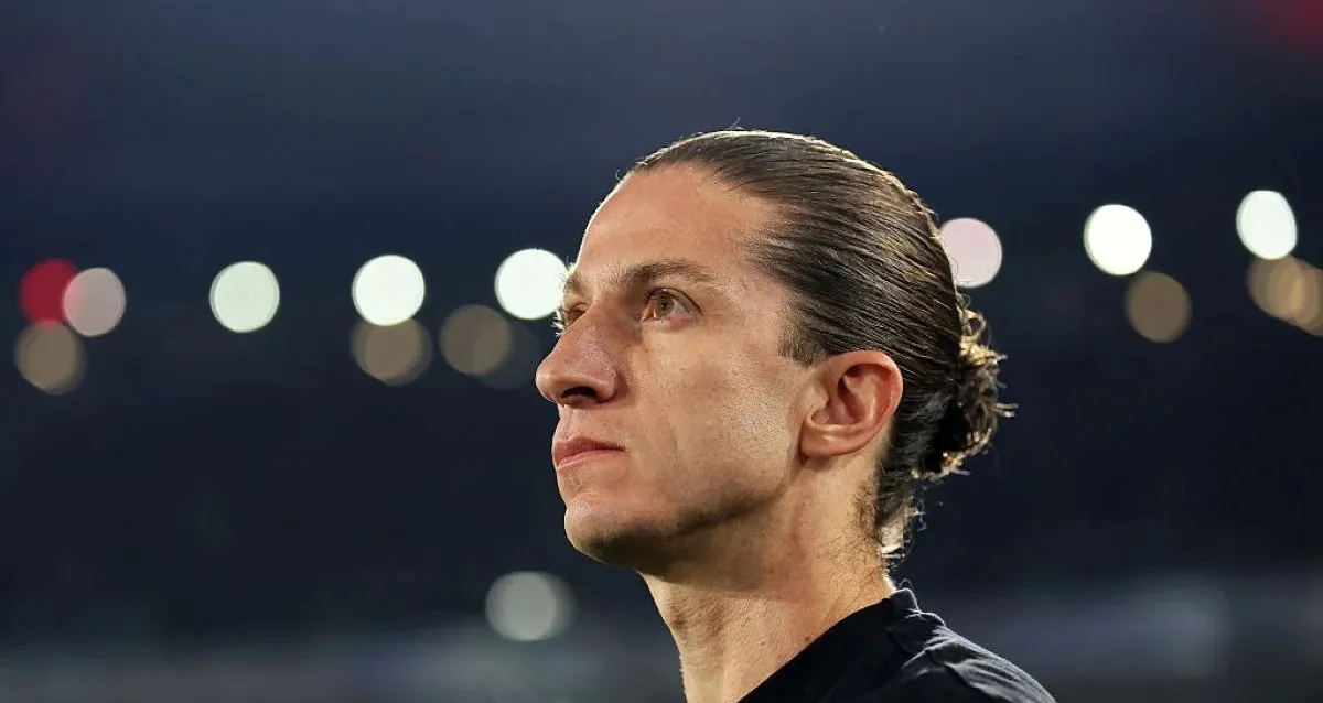 Monaco oficializa Filipe Luís como treinador com contrato até junho de 2028
