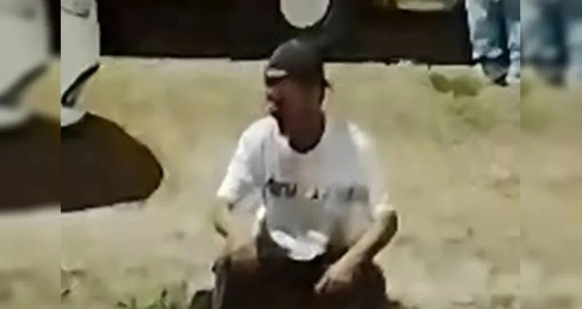 Homem é detido após oferecer dinheiro a menino de 8 anos