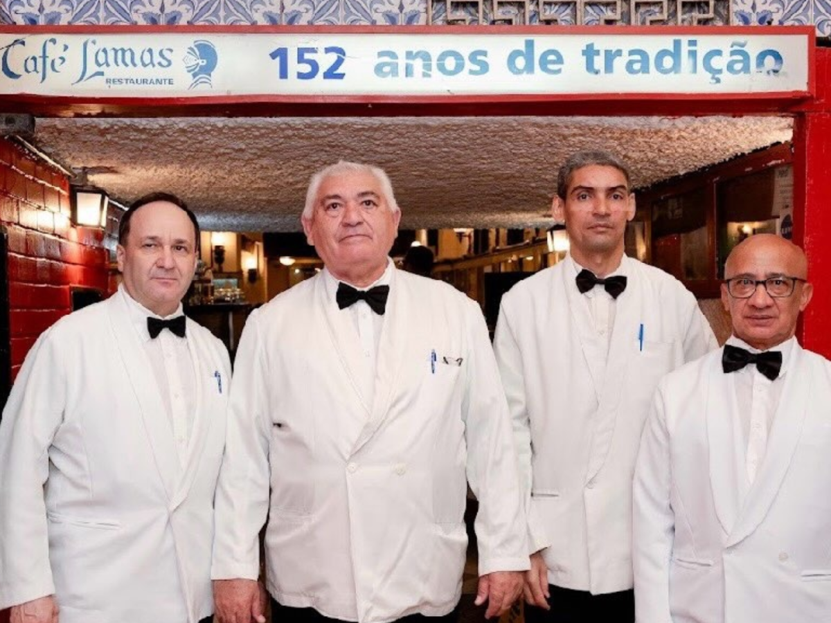 Restaurante mais antigo do Brasil reabre quatro meses após incêndio