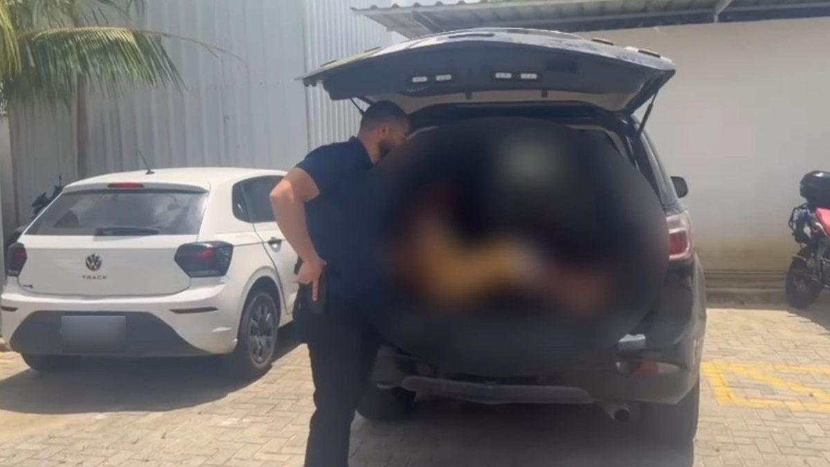 Mulher é presa em Maceió por repassar informações a autores de homicídio