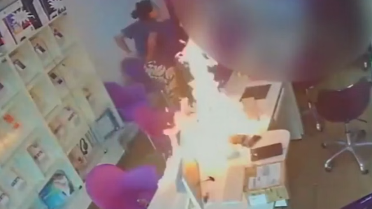 Mulher ateia fogo em loja após briga por ex-companheiro