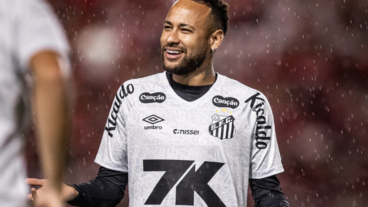 Neymar evolui de lesão na panturrilha e anima comissão da Seleção