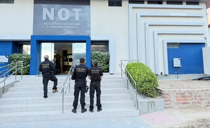 Operação da PF apreende R$ 616 mil em espécie e joias em alvos investigados em Maceió