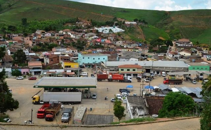Fortes chuvas paralisam abastecimento de água no interior de Alagoas
