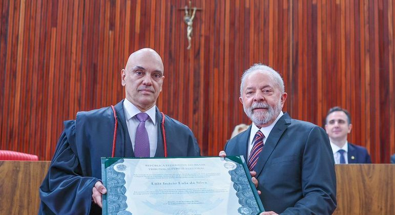 Brasil: Lula e Alckmin são diplomados pelo TSE; posse é em 1º de janeiro de 2023