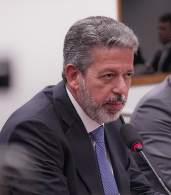 Lira mira o Senado e prepara ato político em Maceió para março