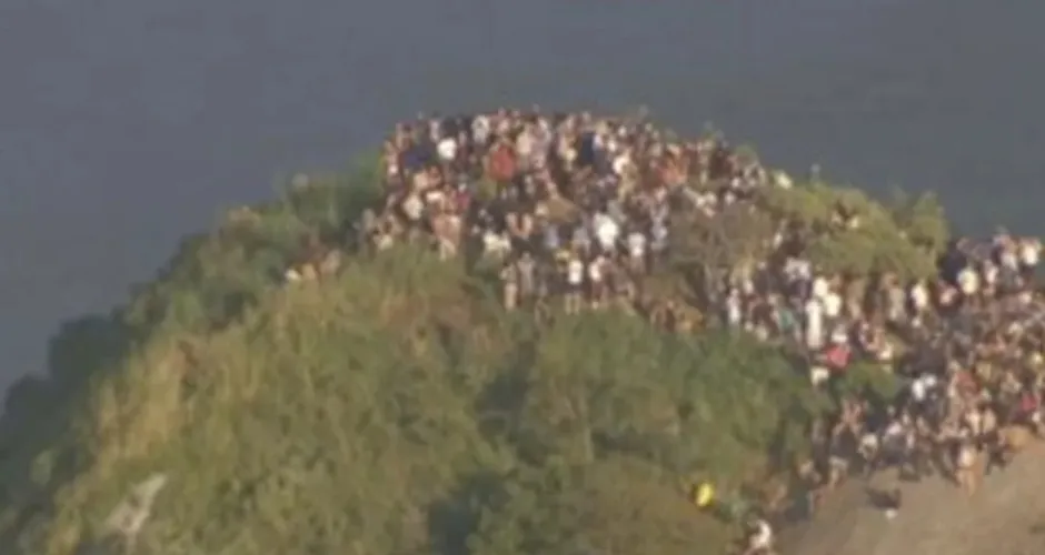 Operação policial deixa visitantes 'ilhados' em cartão-postal do Rio