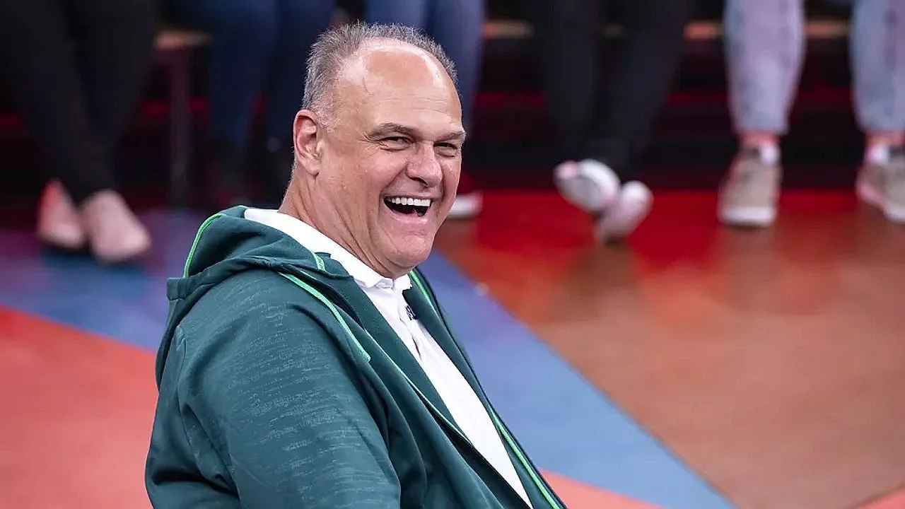 Oscar Schmidt morre aos 68 anos e deixa legado histórico no basquete