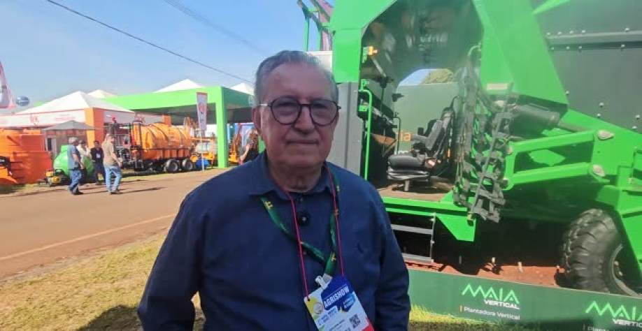Edilson Maia destaca avanço do plantio de cana e apresenta plantadora vertical