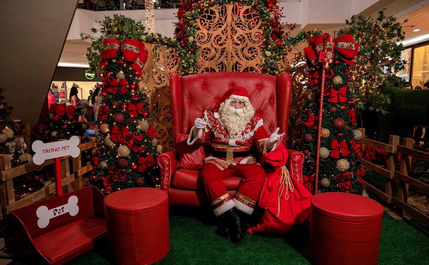 Papai Noel abre temporada natalina no shopping neste domingo (13)