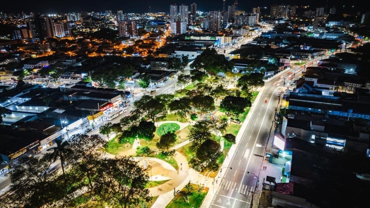 Trânsito na Praça Centenário terá bloqueio parcial aos domingos