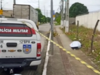 Homem passa mal durante caminhada e morre em calçadão de Maceió