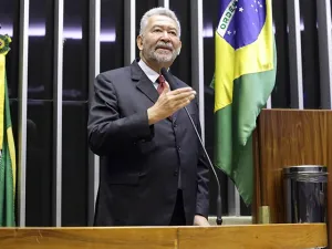 Paulão tem permanência garantida pelo TSE na Câmara
