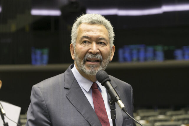 Paulão recupera mandato após decisão unânime do TSE