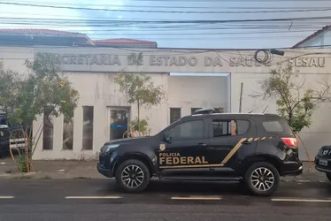 Governador afasta secretário da Saúde e cria comissão para acompanhar investigação da PF