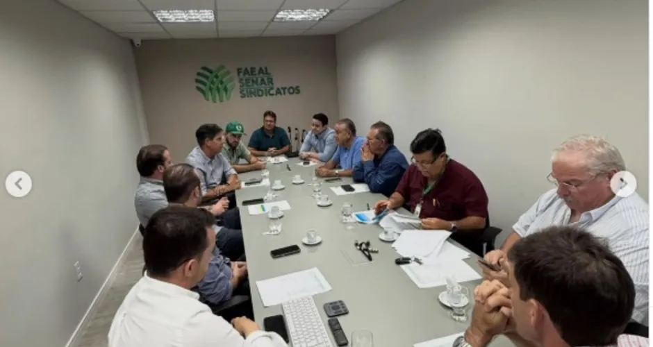 Paulo Dantas recebe pedido de ajuda de R$ 94 milhões para cana em AL