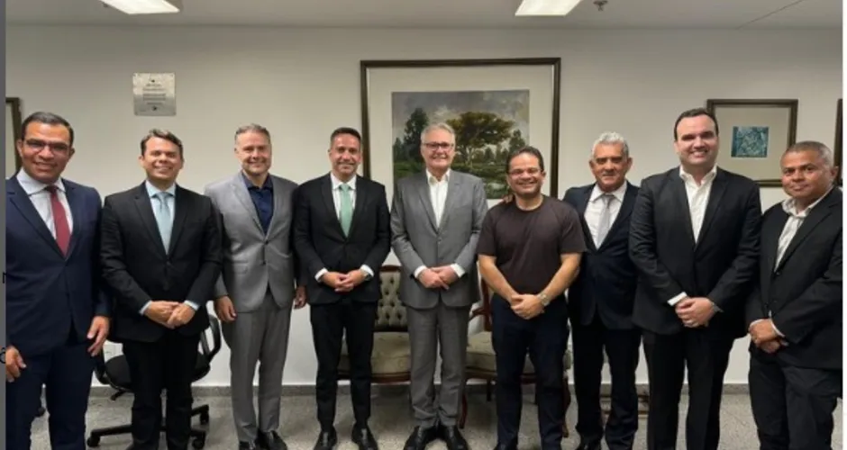 Governo monta chapa de cabo a rabo e deixa vice para a reta final