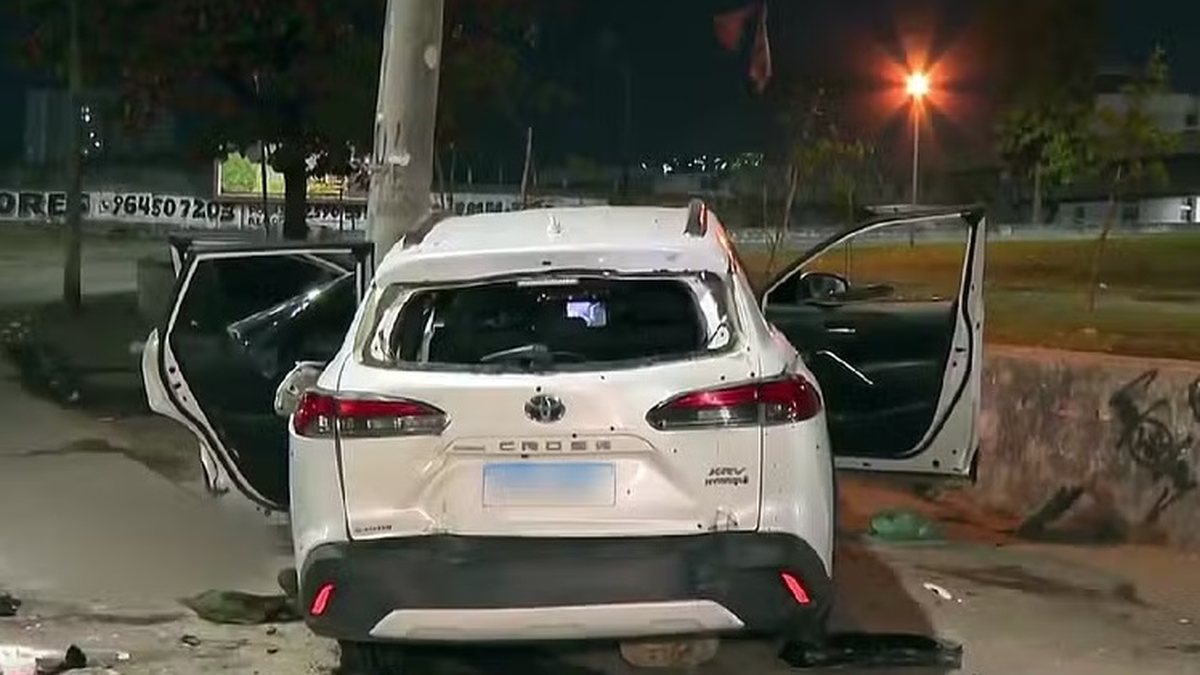 Perseguição termina em intenso tiroteio e deixa cinco mortos na Avenida Brasil