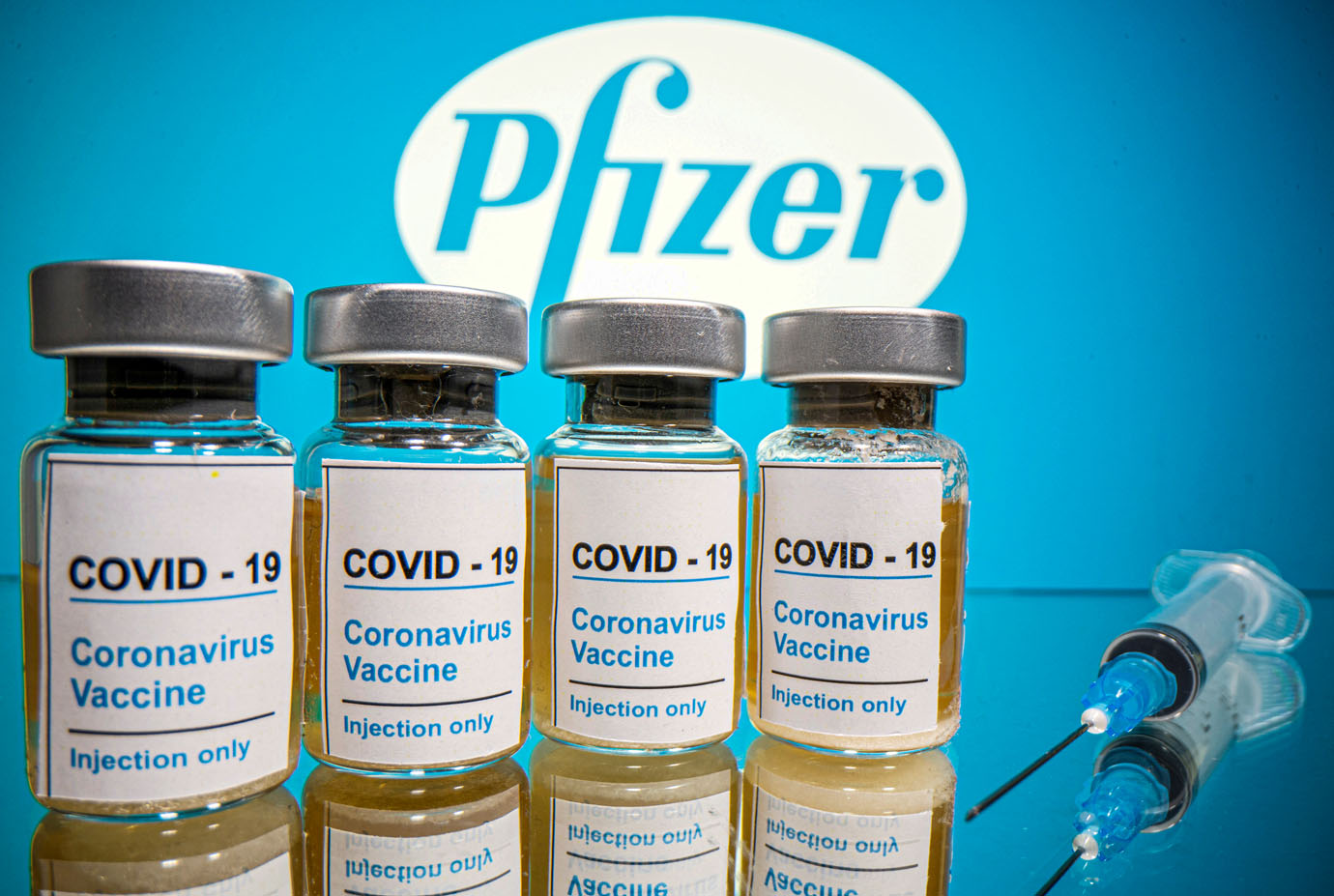 Vacina da Pfizer reduz chance de infecção pela Covid-19 13 dias após a primeira dose