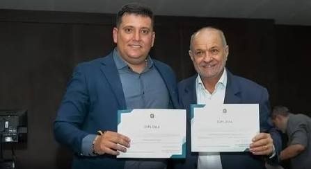 TRE/AL cassa mandatos de prefeito e vice de Piaçabuçu por abuso de poder