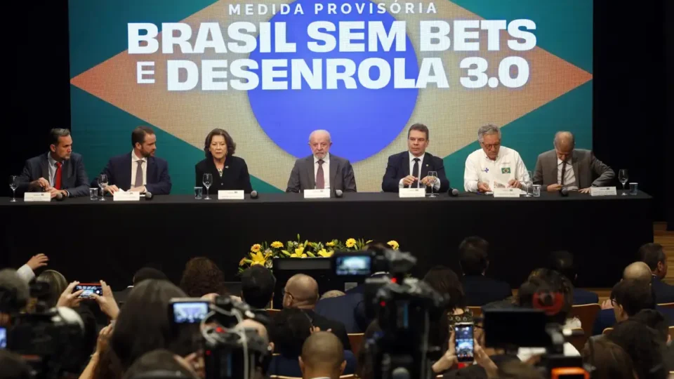 Governo lança Desenrola 3.0 para renegociar débitos com 90% de desconto