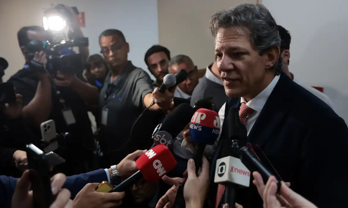 Tensão no Oriente Médio não deve abalar economia do Brasil, diz Haddad