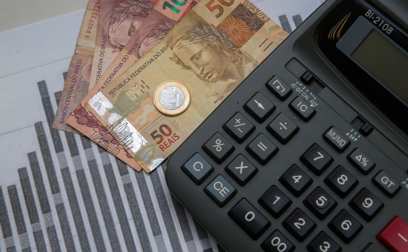 46% dos brasileiros já realizaram compras por impulso para se sentirem melhor emocionalmente