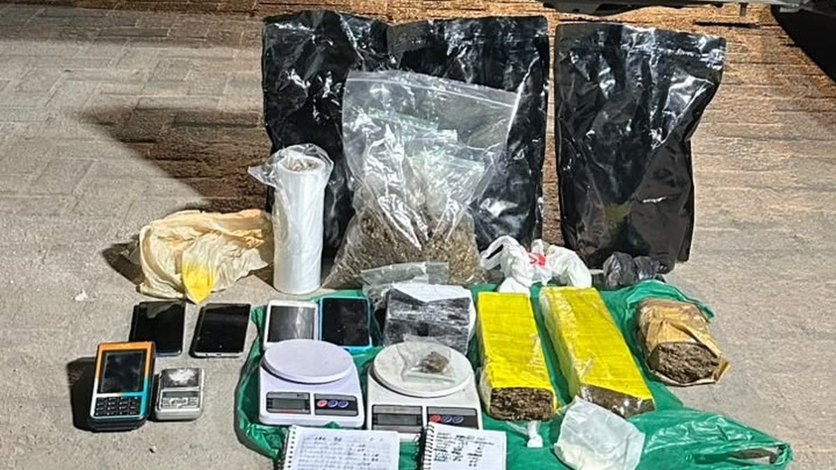 Bope prende casal com mais de 5 kg de drogas no Clima Bom