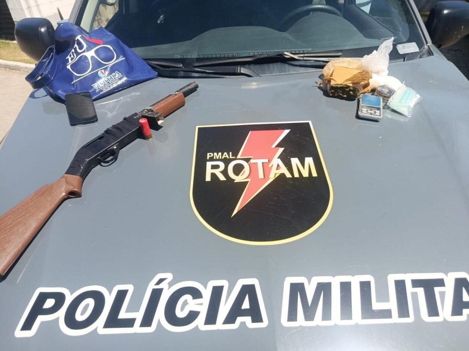 Quatro homens são presos pela Rotam com armas e drogas em Maceió
