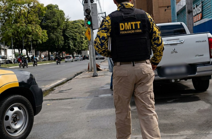 DMTT autua veículo com dispositivos irregulares durante ação no Farol