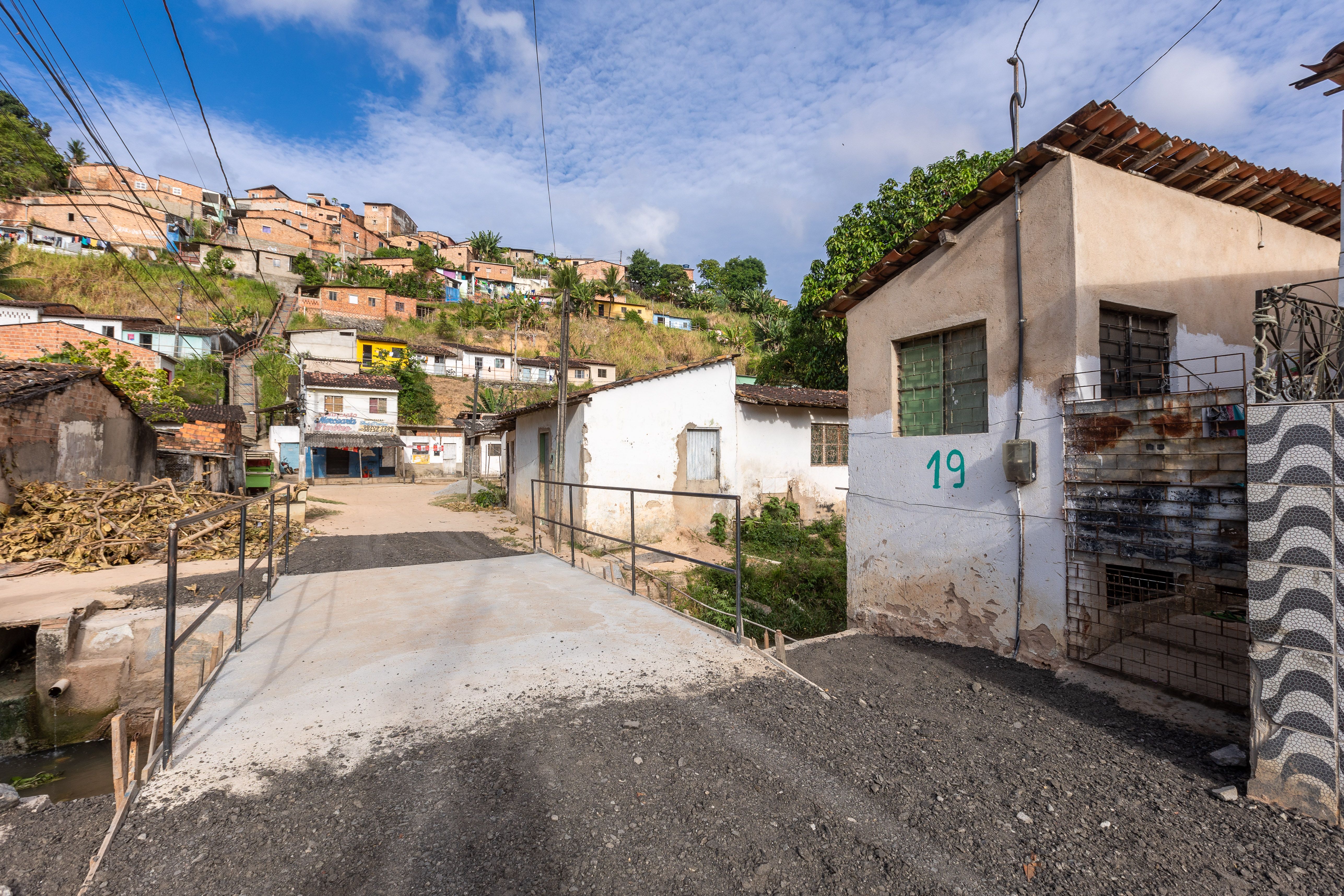 Ponte da Travessa Marquês de Abrantes é revitalizada no bairro do Bebedouro