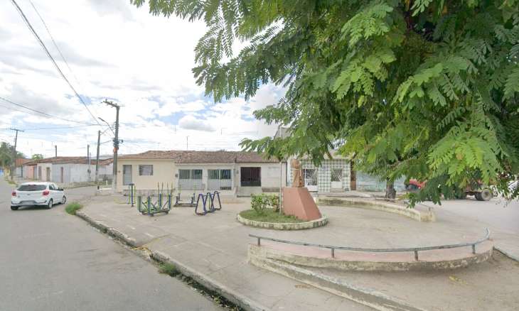 Homem baleado em atentado em praça em Pilar é internado em estado grave