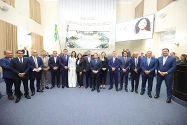 Presença de investigado na ALE constrange base e municia oposição