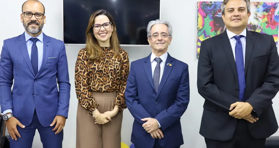 Presidente do TJ acompanha aplicação do Exame Nacional da Magistratura em Alagoas