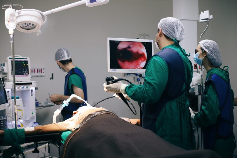 Realizada primeira cirurgia de dilatação de estenose executada pela Rede Pública do Estado