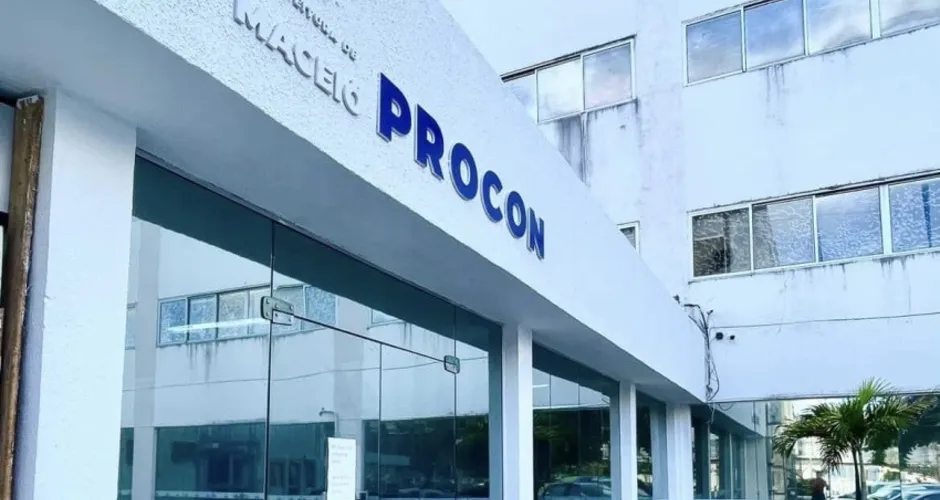 Procon Maceió notifica BRK e Casal por falhas no fornecimento de água