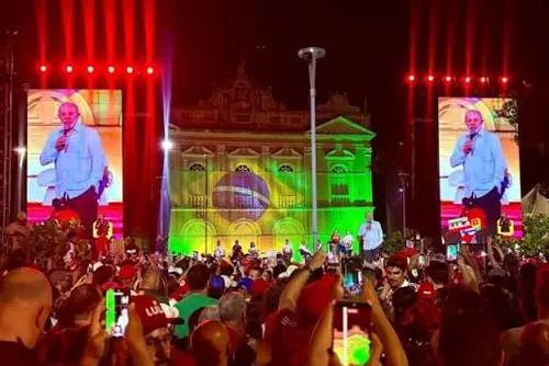 PT procura Paulo e Renan Filho para formar frente ampla por Lula