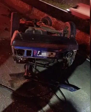 Capotamento deixa quatro pessoas feridas em rodovia de Messias