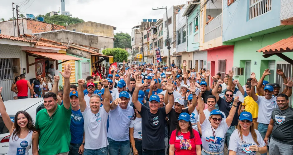 Renan Filho anuncia obras viárias e mercado público em Maragogi