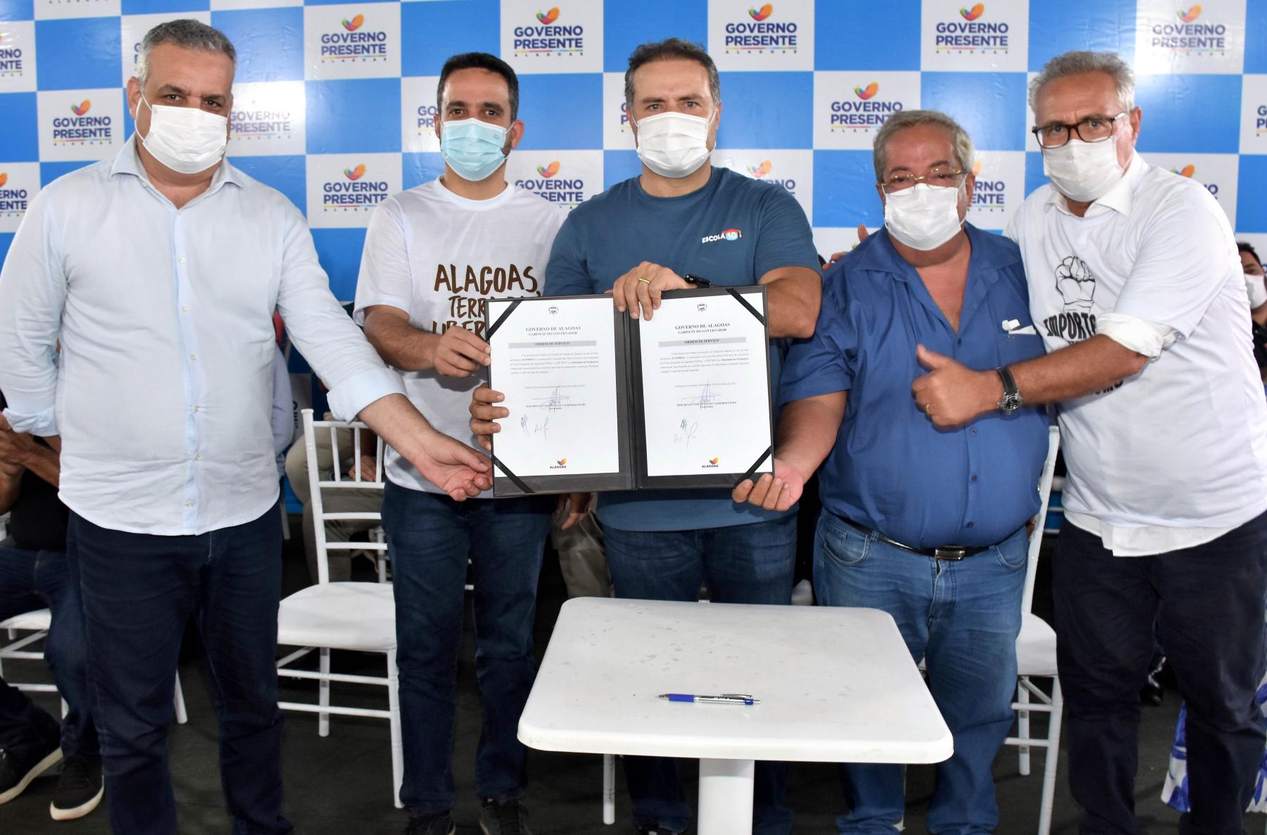 Renan Filho autoriza construção de CISP e pavimentação de ruas em Paripueira