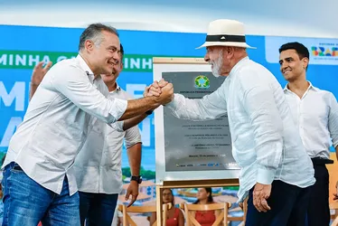 Renan Filho fala como estadista e sela aliança com Lula em Maceió