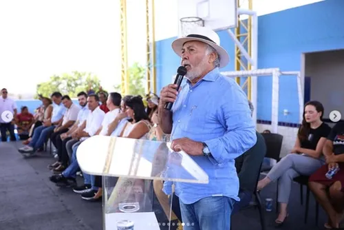 Renan Filho fecha com Zé Pacheco e os Pereira até sexta-feira