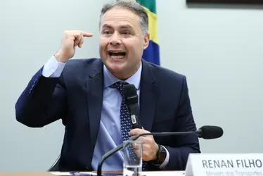 Renan Filho provoca direita e cita debate de 1989: “Caiado não aprendeu nada”