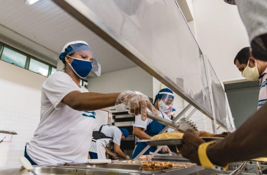 Restaurante Popular abre na sexta-feira (24), véspera de Natal
