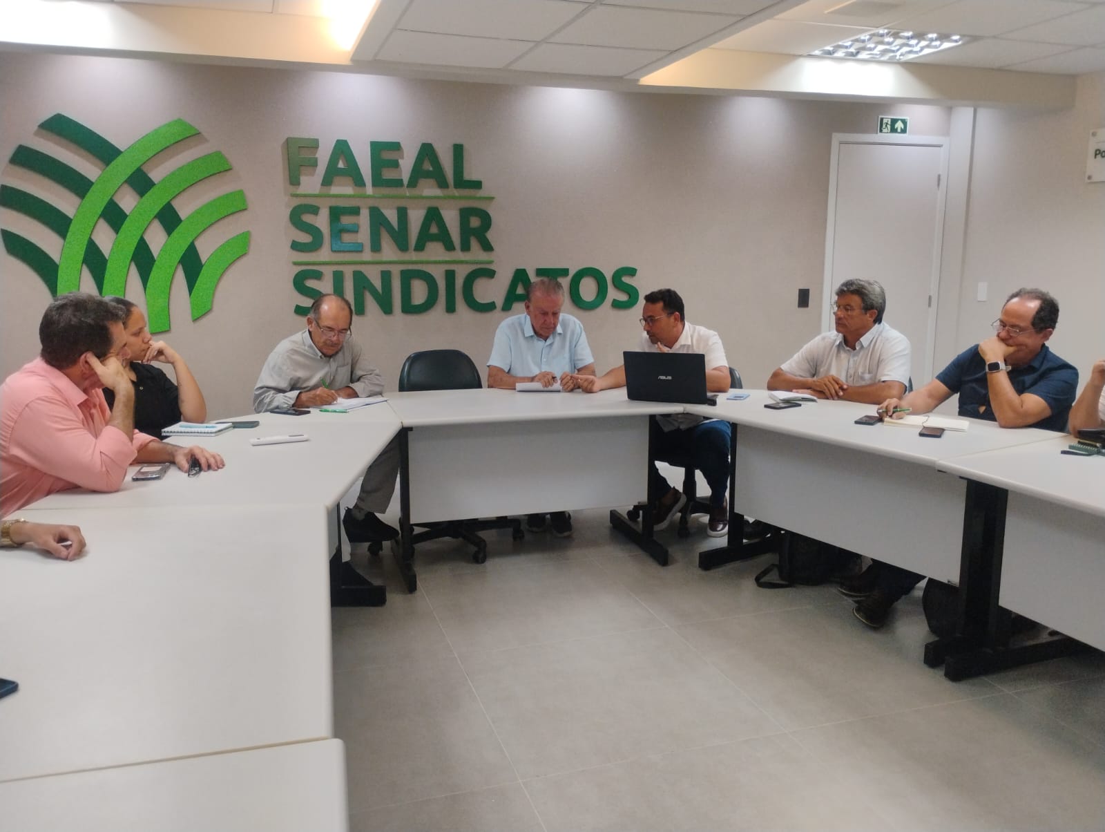 Unicafes-AL e Faeal/Senar alinham parceria para fortalecer cooperativas da agricultura familiar