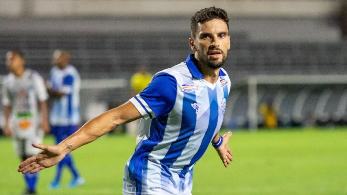 Ex-jogador do CSA troca os gramados pela mesa e volta a competir no tênis de mesa