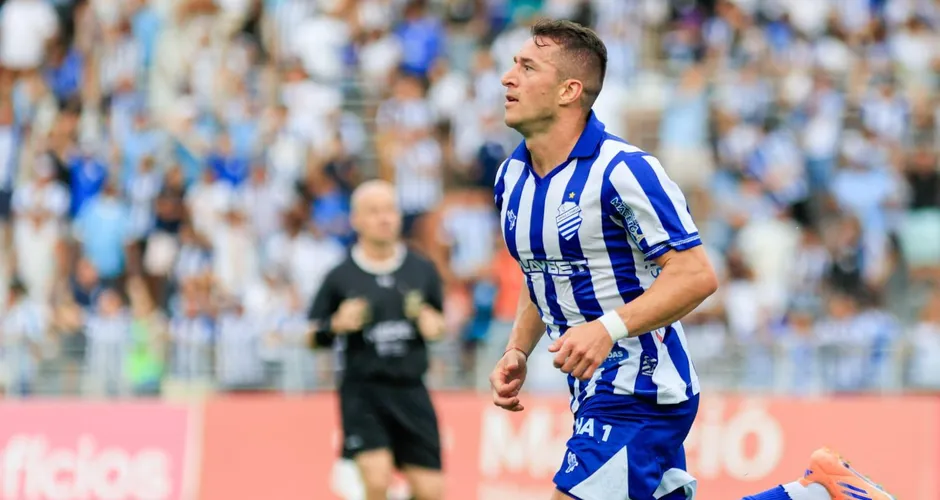 CSA informa que Ronaldo Mendes fará exames após sentir o joelho em clássico