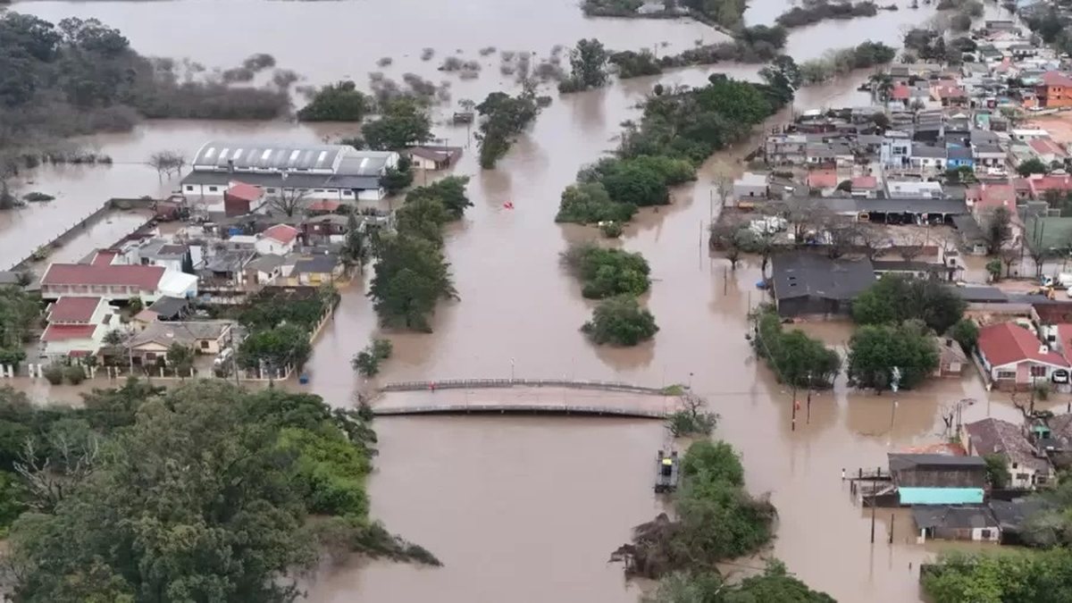 Chuvas no Rio Grande do Sul causam estragos em 39 cidades; 561 deixam casas