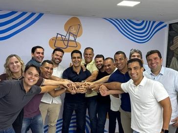 Justiça barra mudança ao PSDB e mantém vereadores no PL