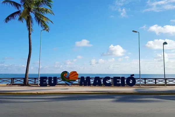 Maceió é premiada com troféu “Excelência Turística”